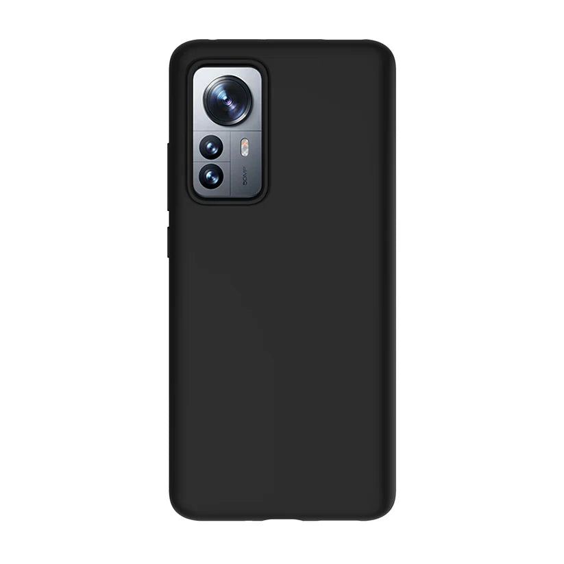 Matte black protective case designed for Xiaomi 12 Lite. The case has precise cutouts for the camera module, offering a sleek and slim design while providing protection against scratches and minor impacts, enhancing the phone's overall look.